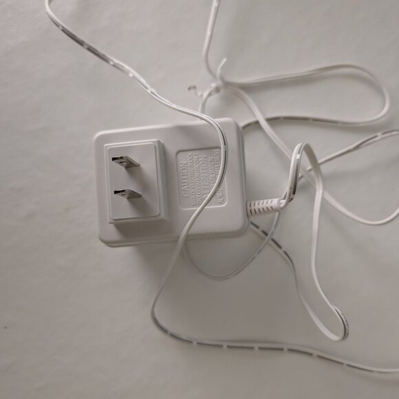 White Portable Stereo Speaker with AC Adapter & Cord OD-SP5 - Picture 9 of 14